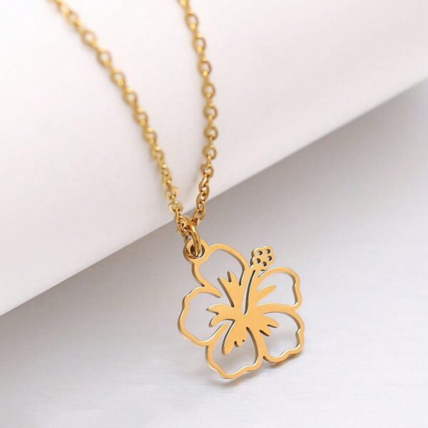 Collier fleuri